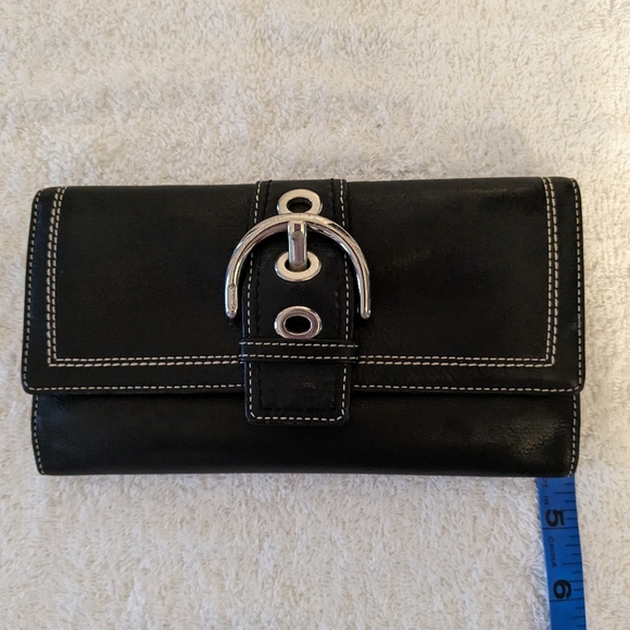 Coach Smooth Soft Black Leather Soho Trifold Envelope Wallet Silver Buckle - Picture 12 of 12